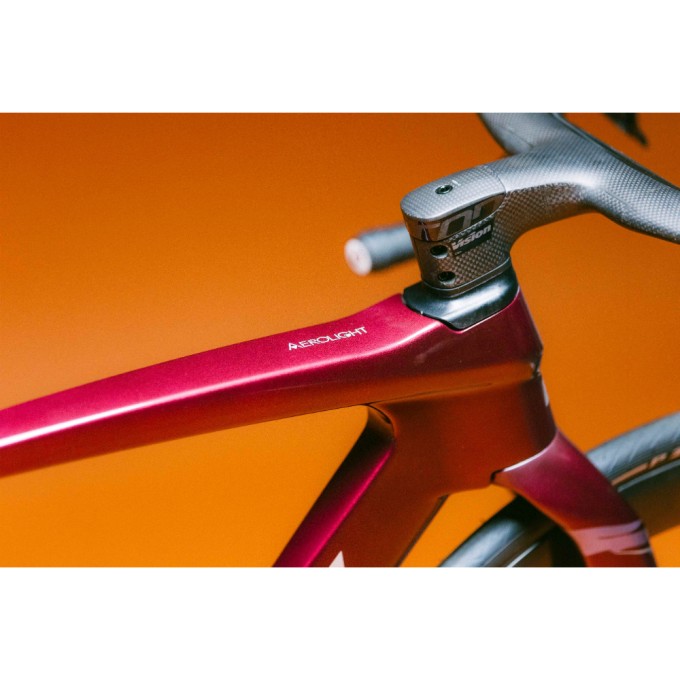 BH - AEROLIGHT 9.0 LA906 BH - AEROLIGHT 9.0 LA906