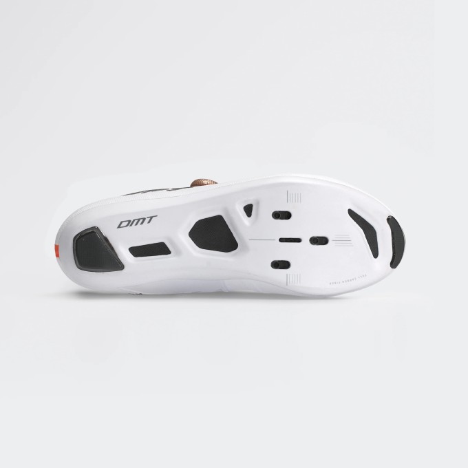 DMT25 KR0 EVO Road shoes