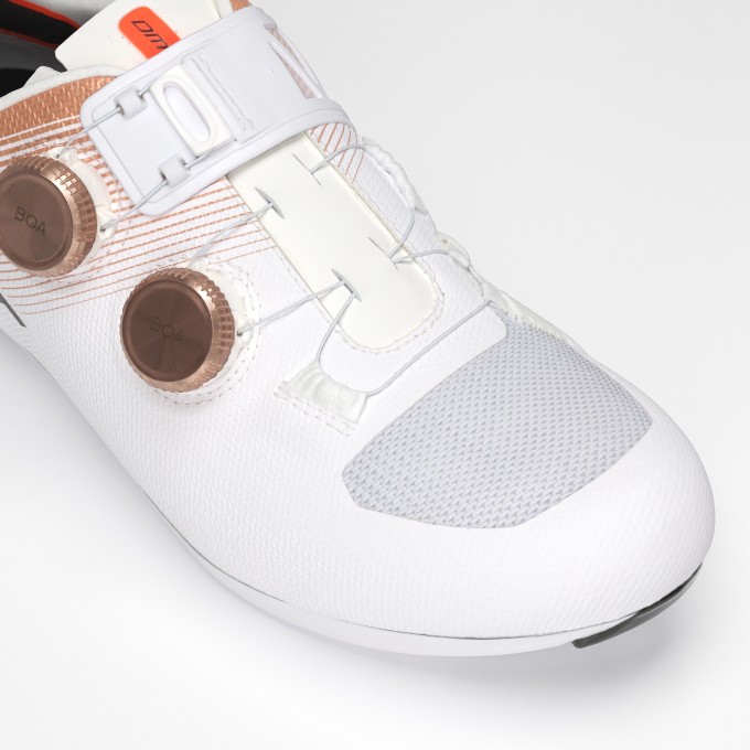 DMT25 KR0 EVO Road shoes