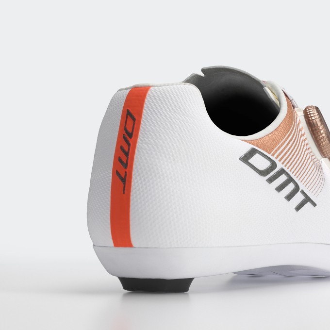 DMT25 KR0 EVO Road shoes