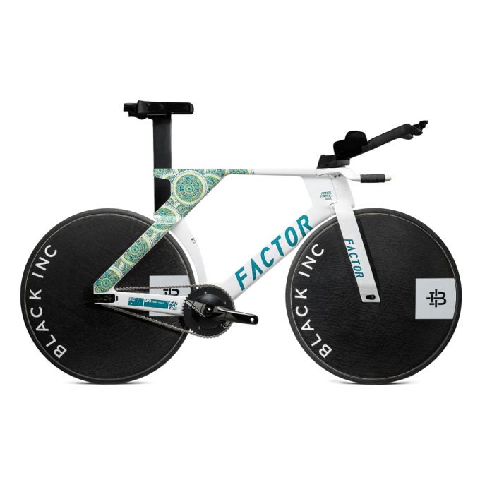 FACTOR - HANZO Track Paris Edition FACTOR - HANZO Track Paris Edition